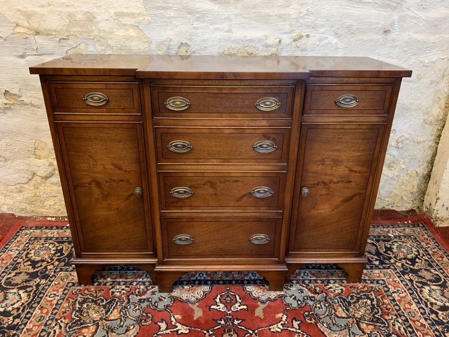 Fantastic Quality Mahogany Bevan Funnell Small Sideboard - Now Sold - Image 4